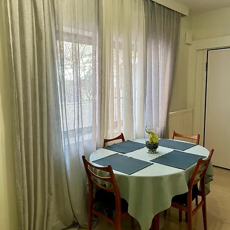 Super Nuova - Private Parking Apartment Thessaloniki