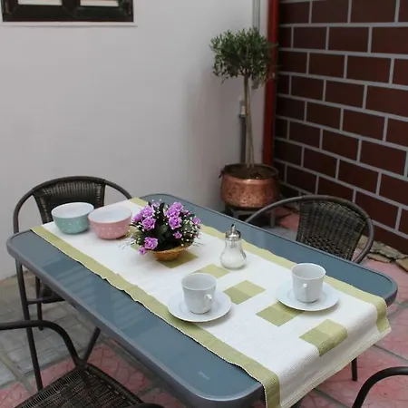 Super Nuova - Private Parking 塞萨洛尼基