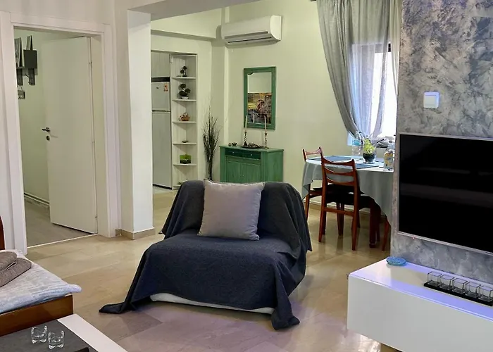 Super Nuova - Private Parking * Thessaloniki